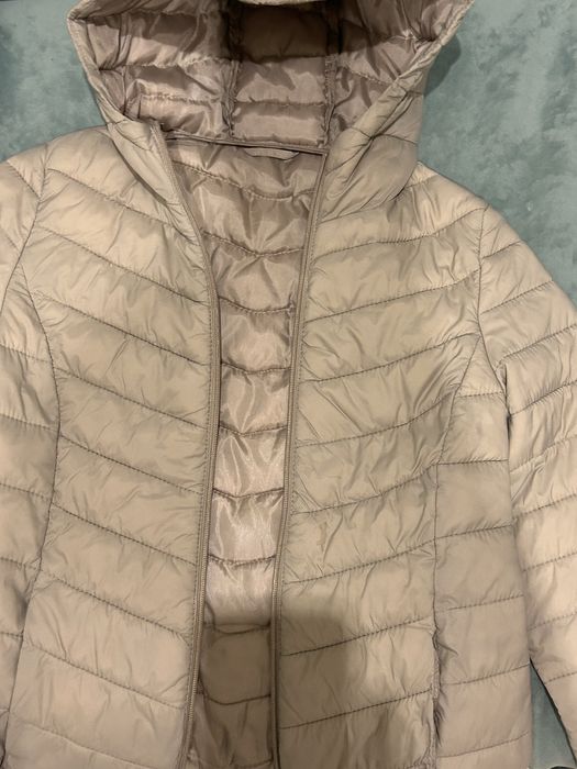 Куртка осіння бежева