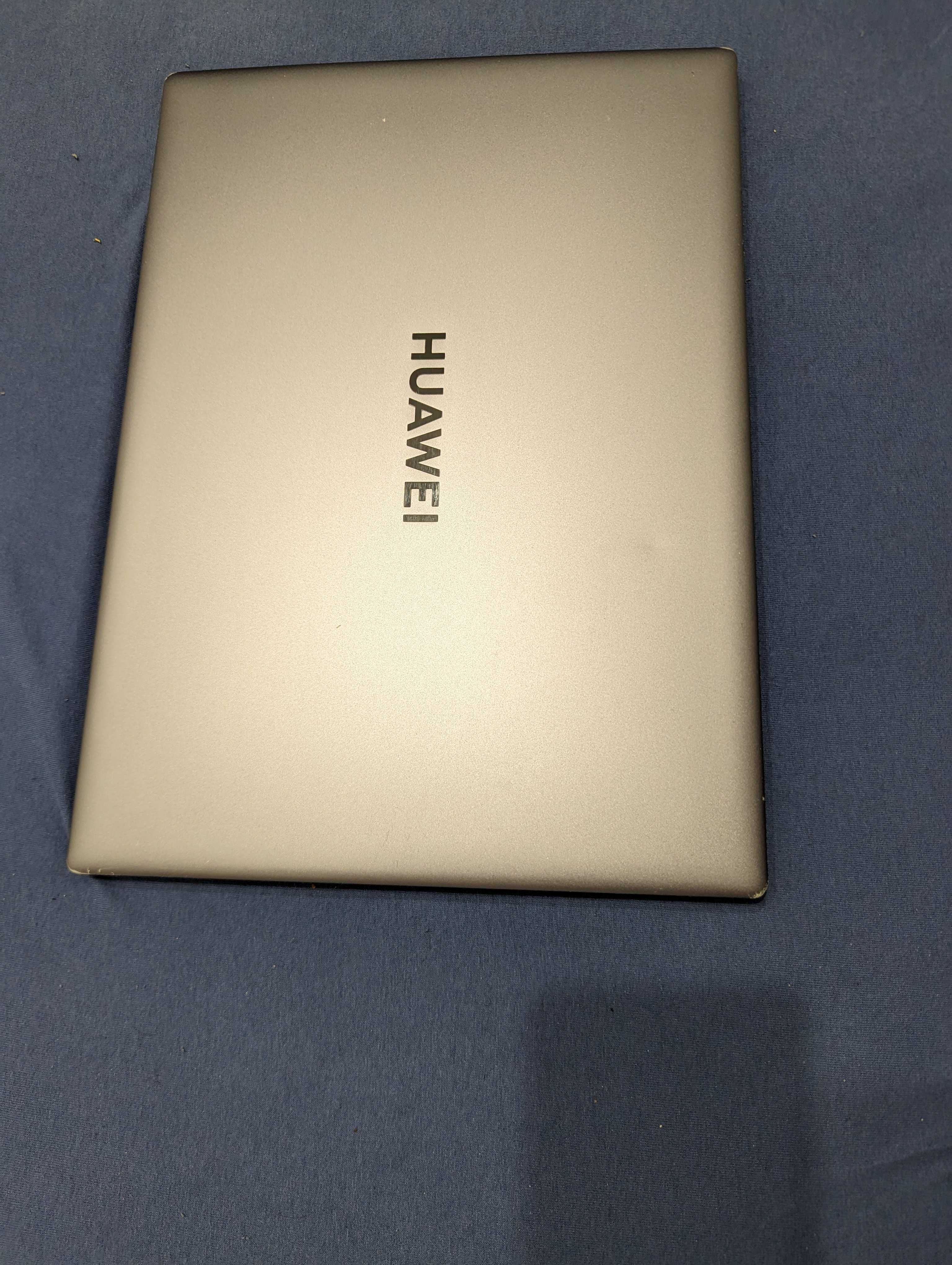 Laptop Huawei 16