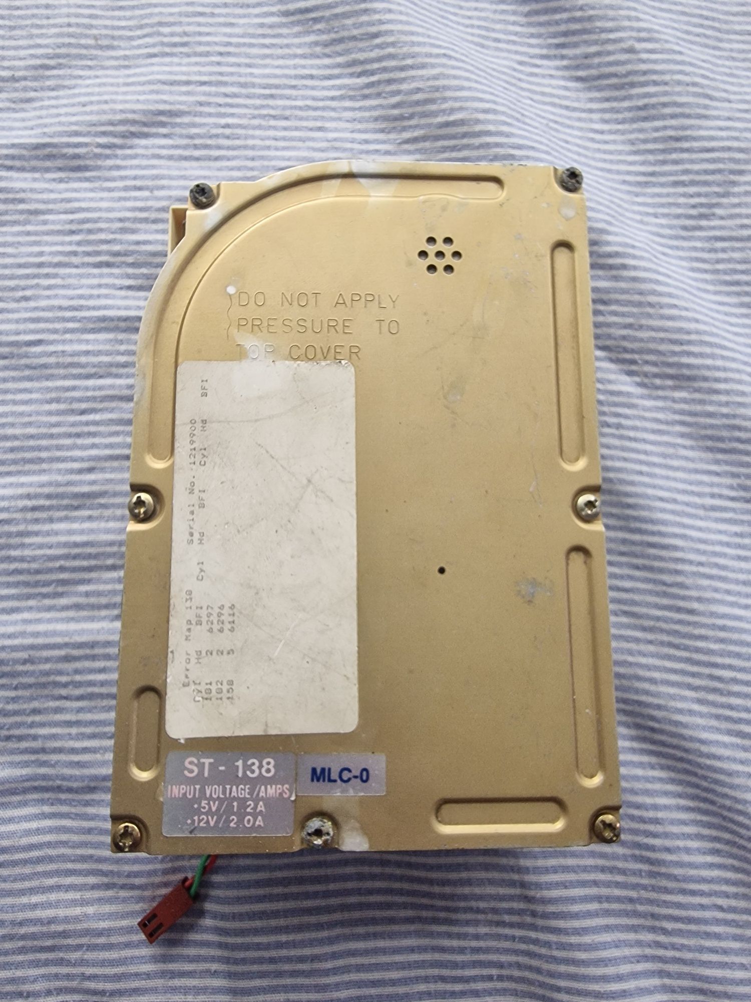 HDD Seagate ST-138 (MFM, funcional)