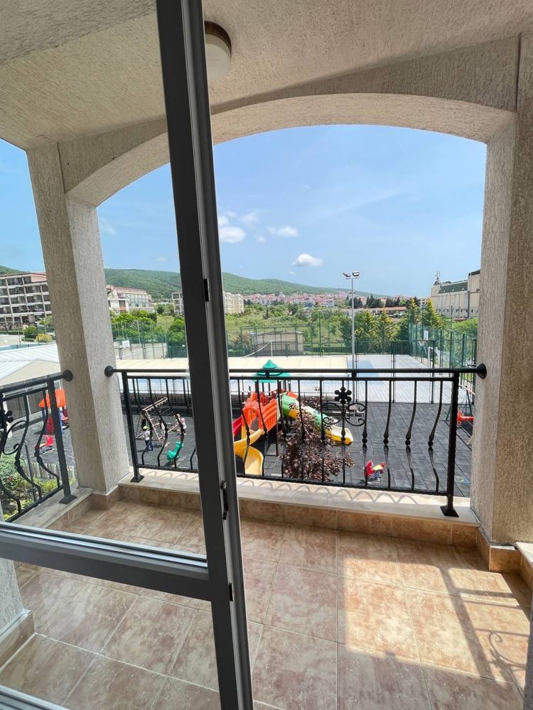 Стильная студия с видом на горы в комлексе Macon Residence Святой Влас