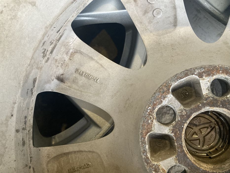 Диски оригінал Toyota avensis verso Prius Corolla lexus ct 5*100 r17