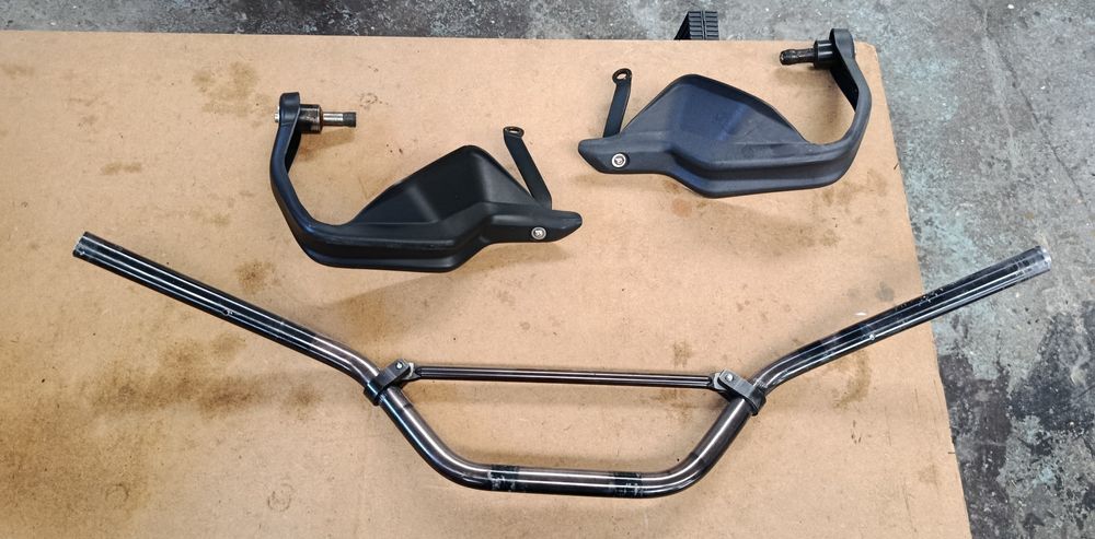 Guiador moto 22 mm + protectores mão