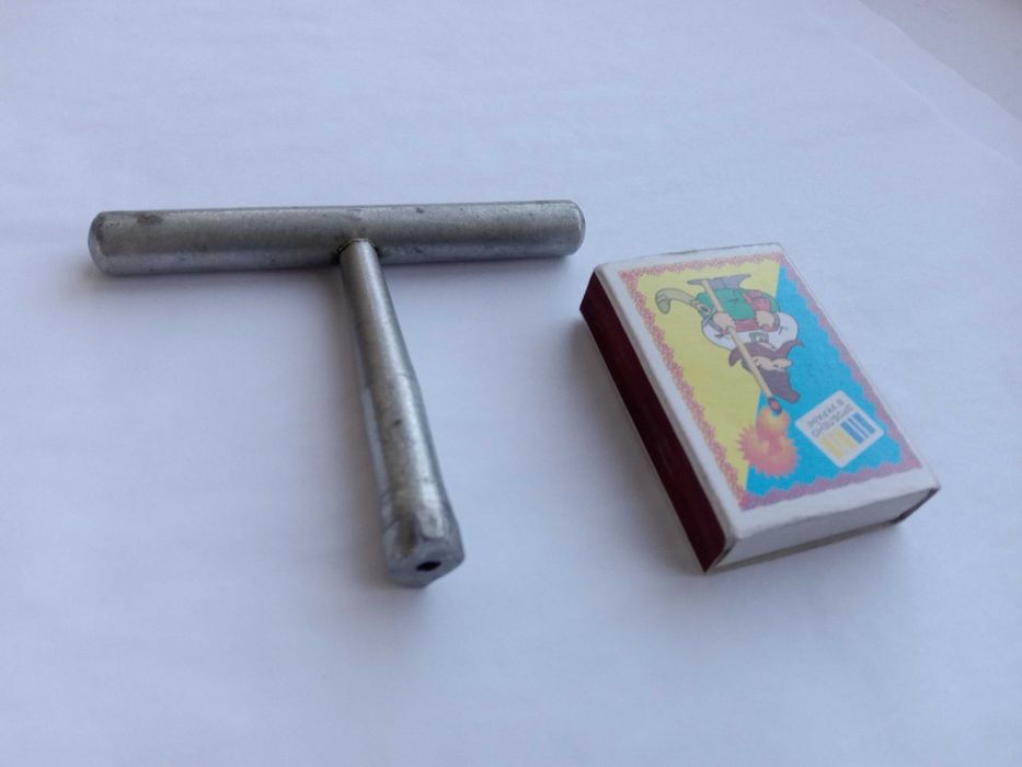 Ключ для замков электро-шкафа D3