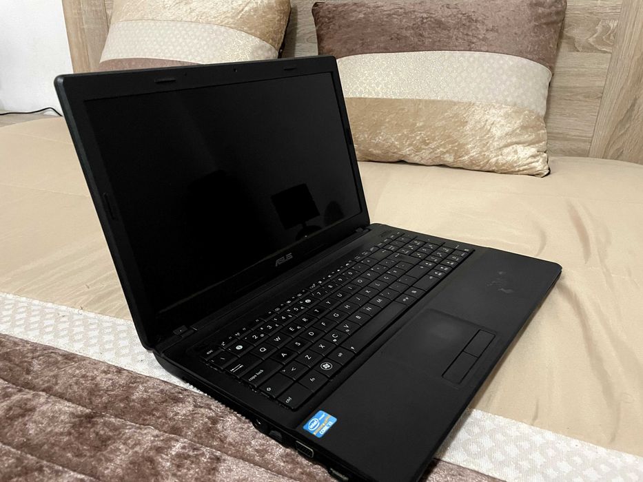 Portátil Asus X54H I3