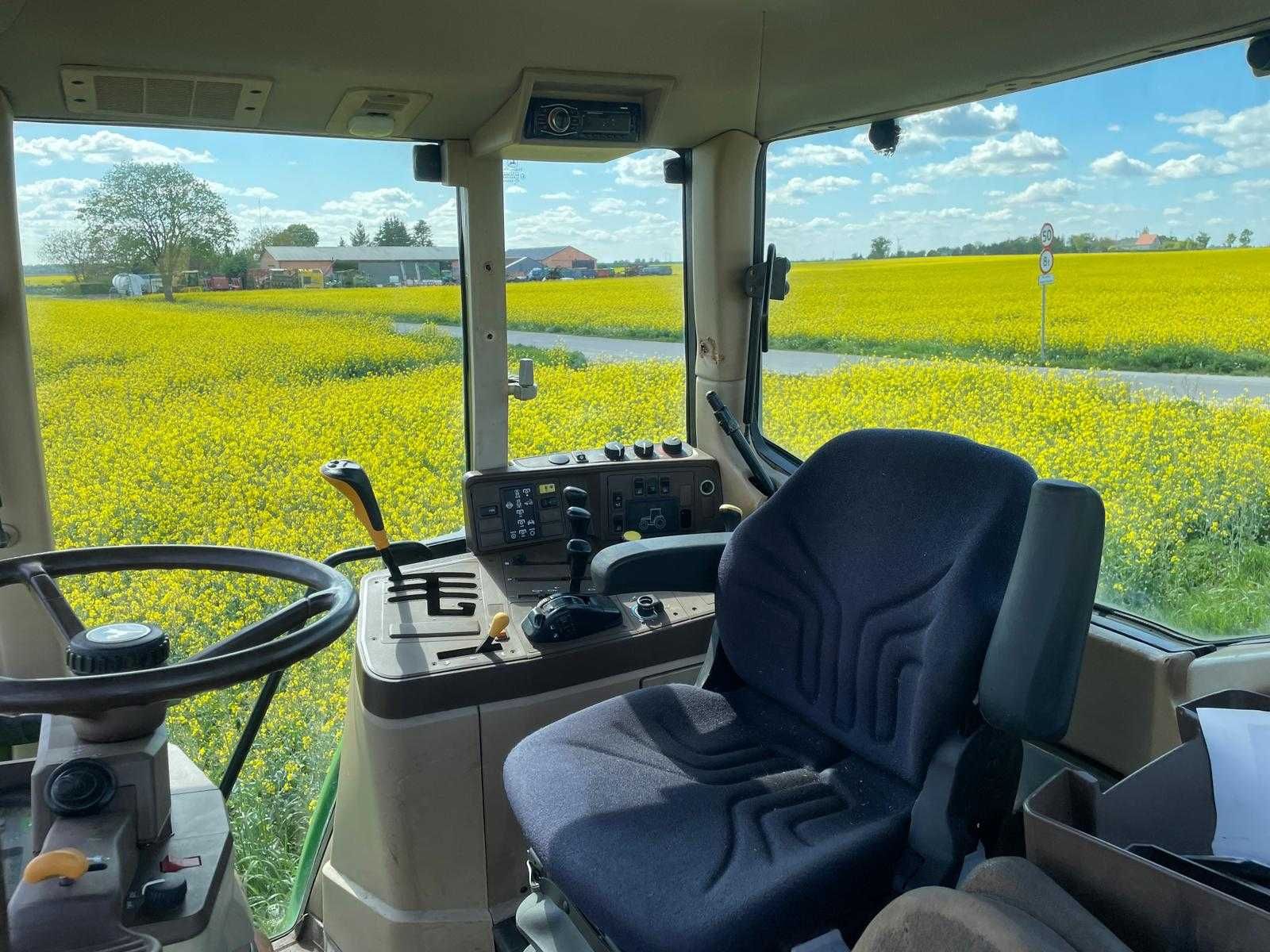 Ciągnik John Deere 6910