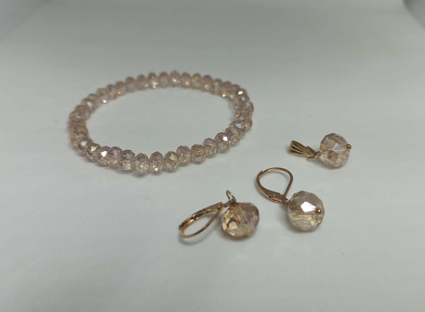Szampański zestaw biżuterii: bransoletka+kolczyki+zawieszka