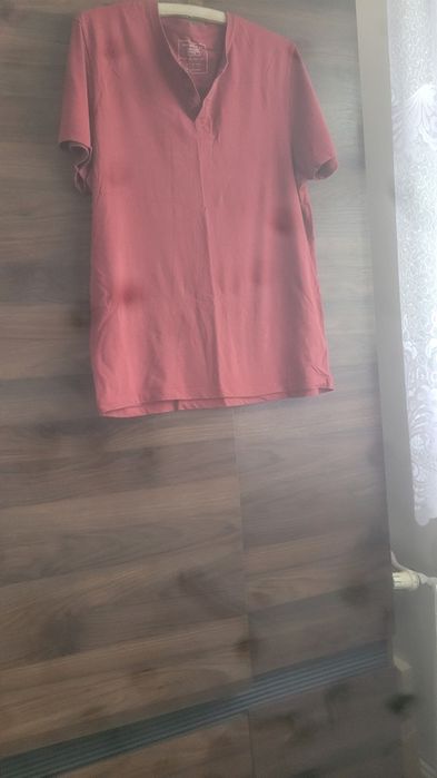 Koszulka męska szer.pod pachą 55cm.