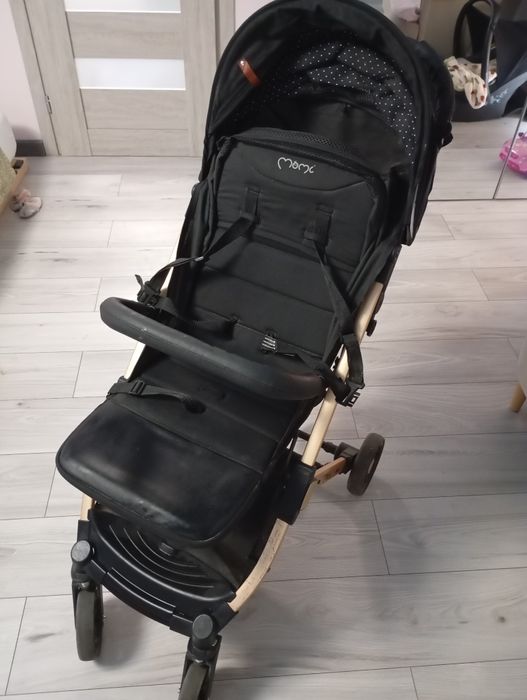 Wózek spacerowy MOMI
