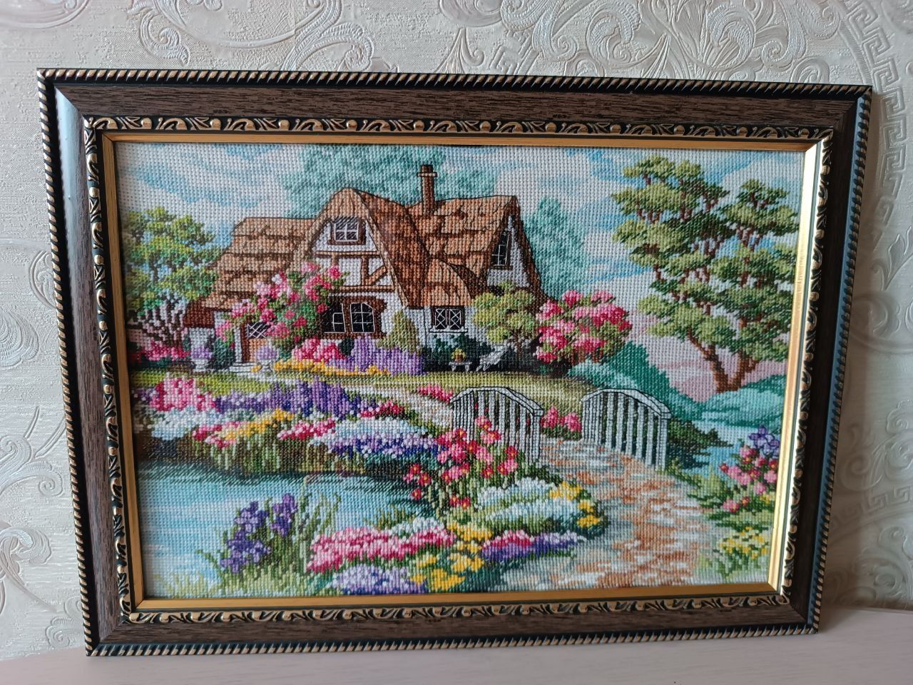 Картина "Будиночок мрії", вишивка хрестиком