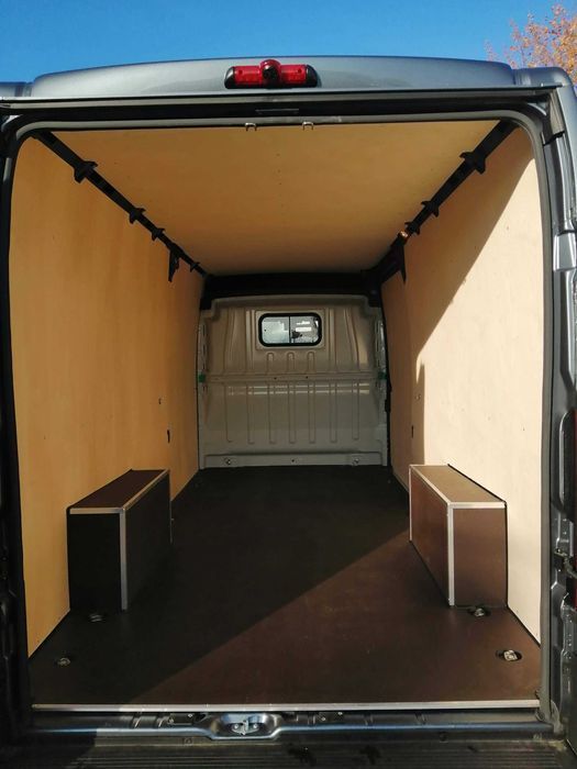 Zabudowa samochodu dostawczego Fiat Ducato L2H2