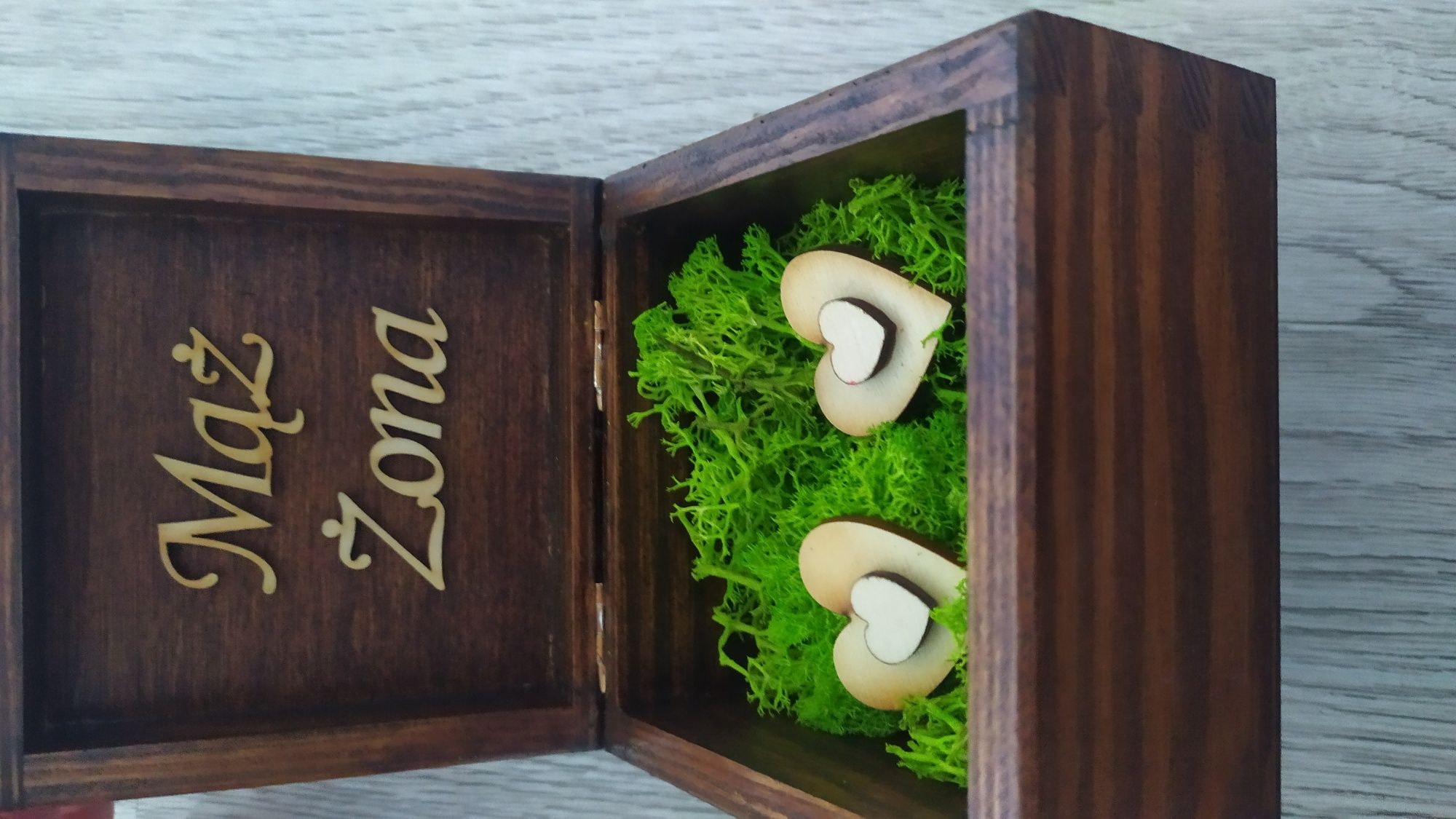 Małe drewniane pudełko na obrączki ślubne, styl rustykalny wesele