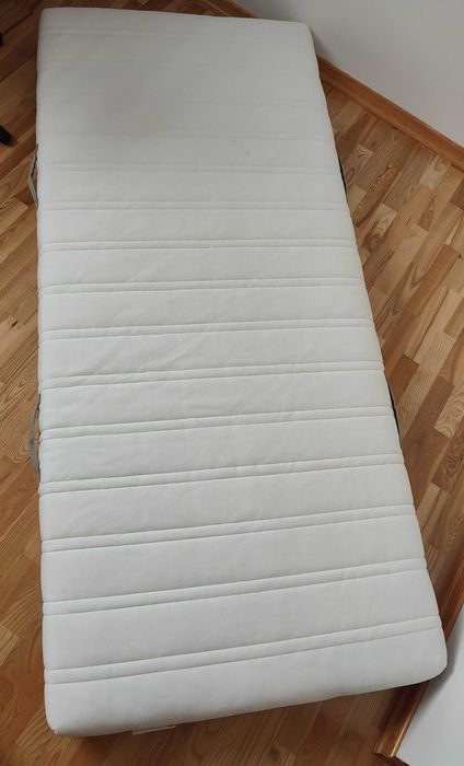 Sprzedam materac piankowy 190x90
