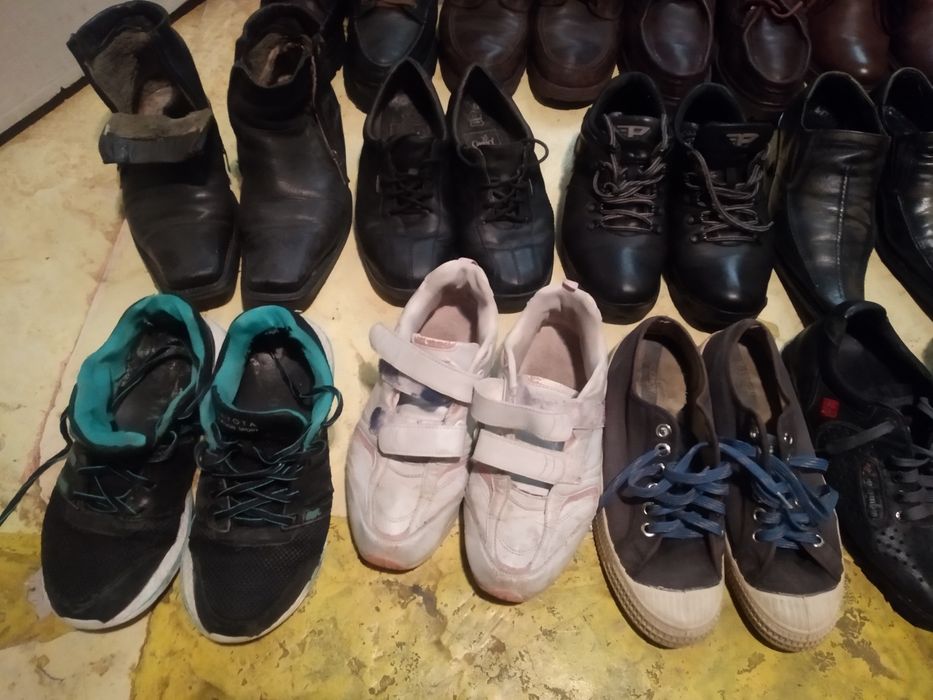 Продам разную обувь от