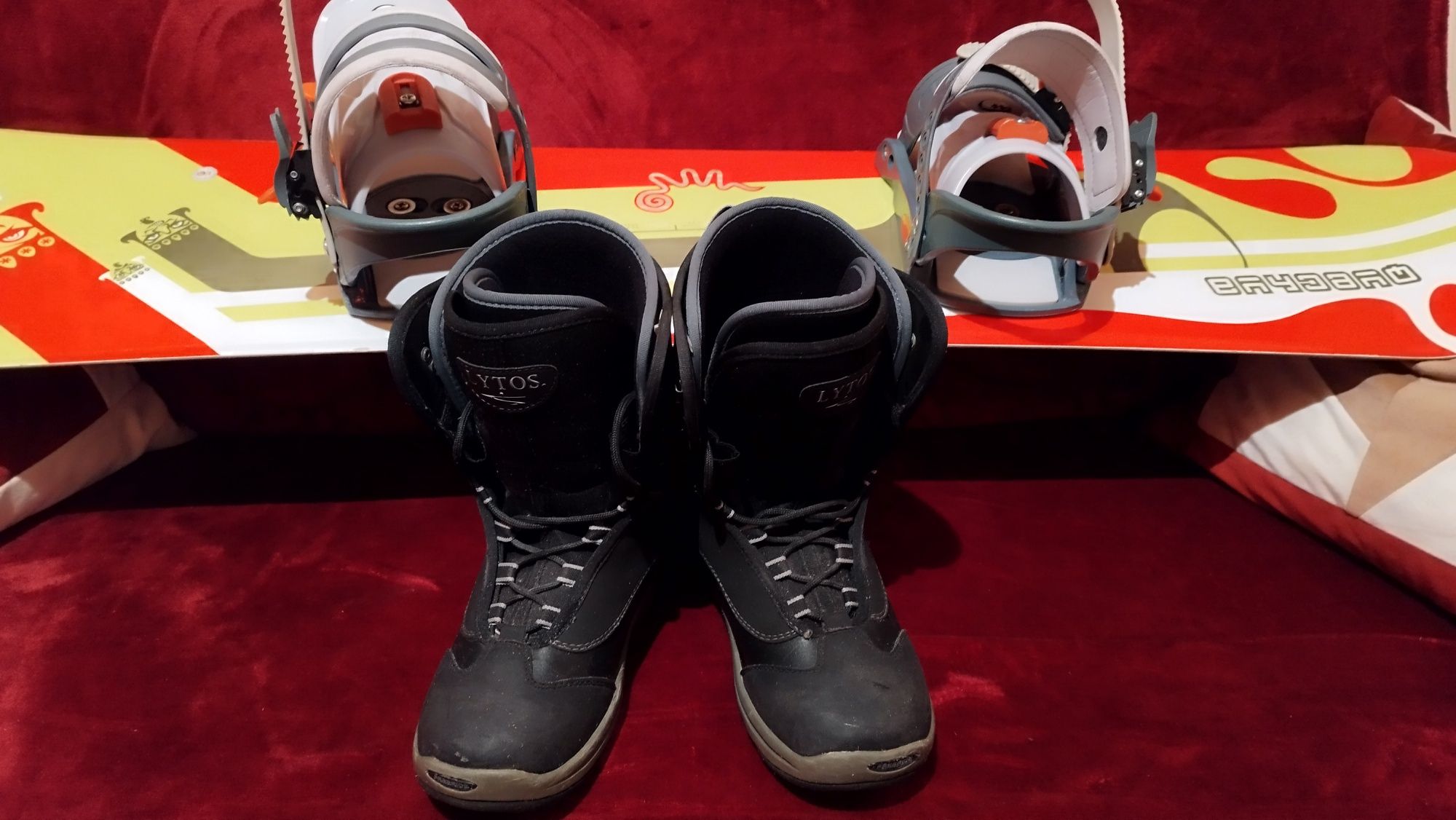 Deska snowboardowa+wiązania+buty 39