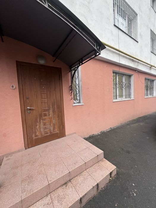 Оренда приміщення. Кабінетна система.