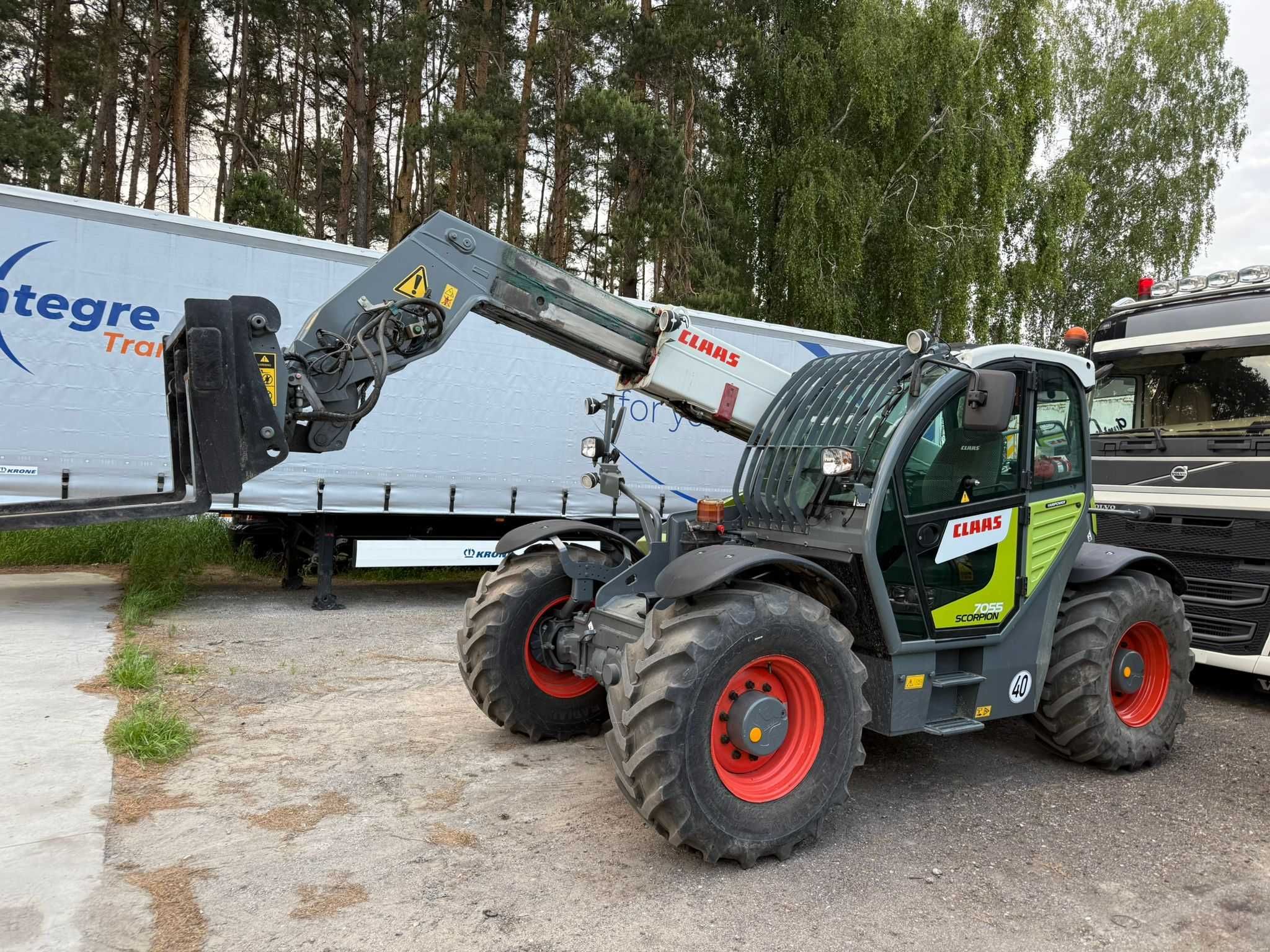 CLAAS SCORPION 7055 Varipower, Klima, Zaczep hydr,Centr smar,z Francji