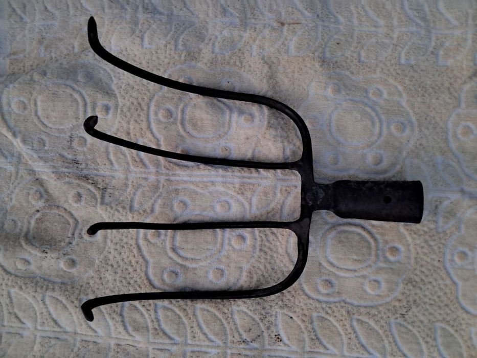 Вила радянські закручені