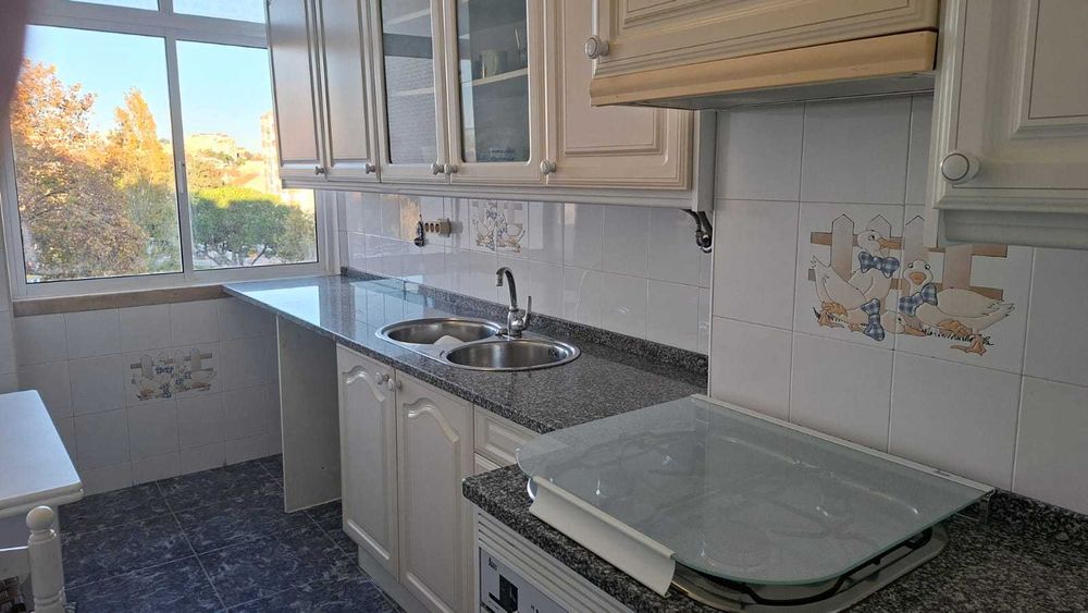 Apartamento T2 - Amadora - Estação CP