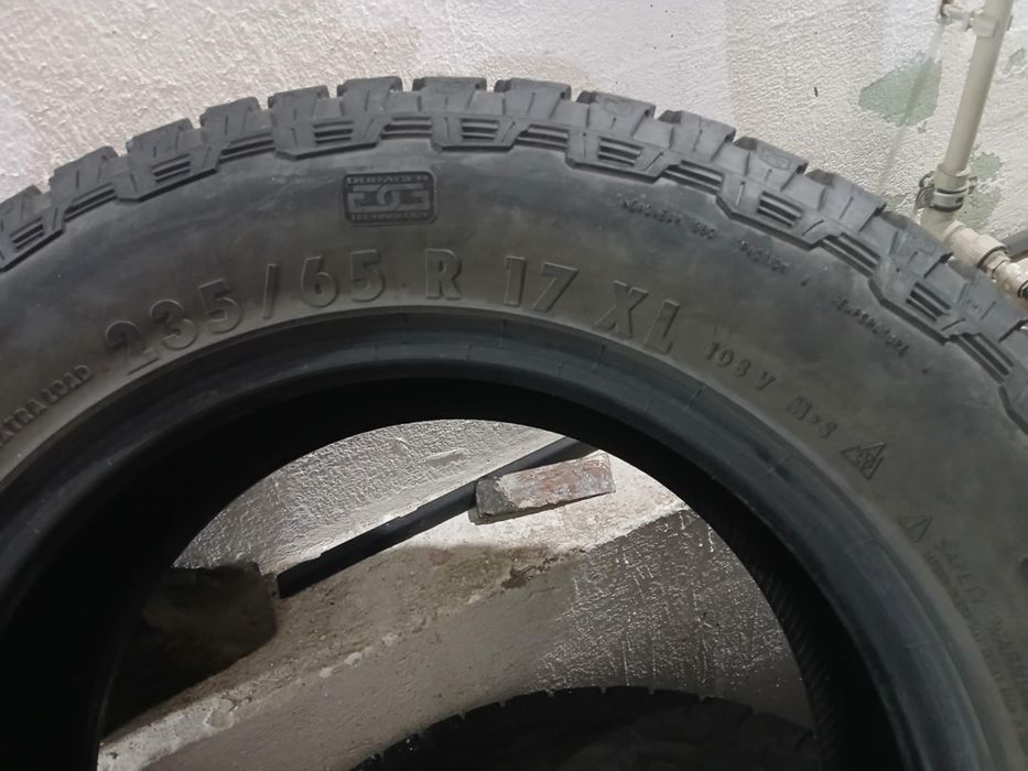 Шини 235/65R17 б/у