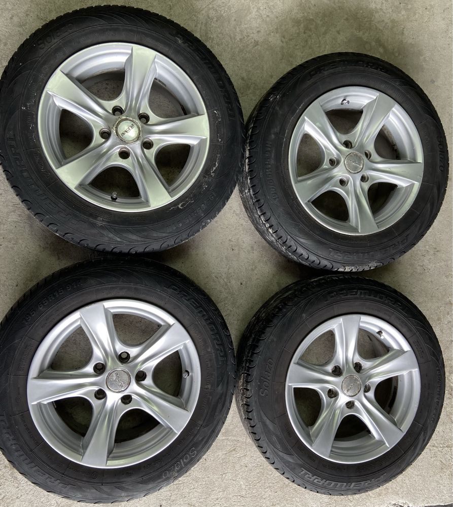 Felgi 15x7.0JJ plus opony komplet volkswagen passat