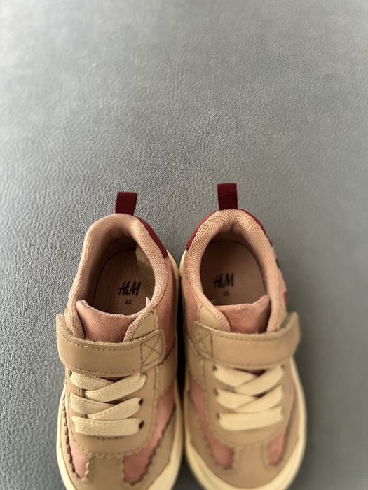 Кросівки для дівчинки h&м
