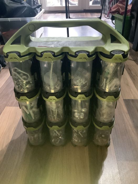 Organizer na różnego rodzaju śrubki QuestSystem