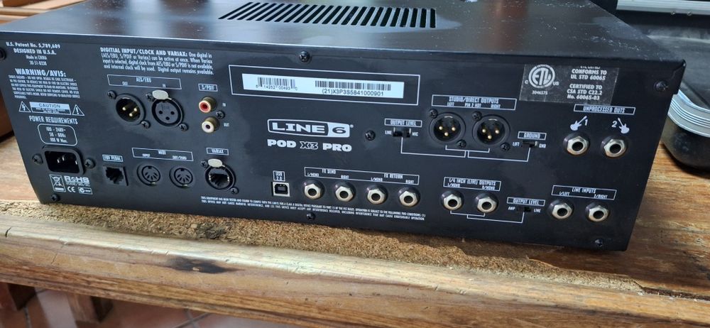 Processador de efeitos Rack Line6 POD X3 PRO