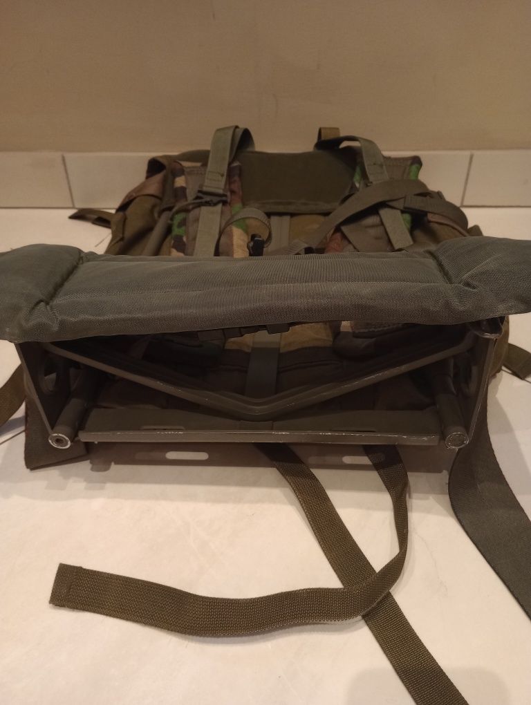 Plecak wojskowy armi USA ze stelarzem