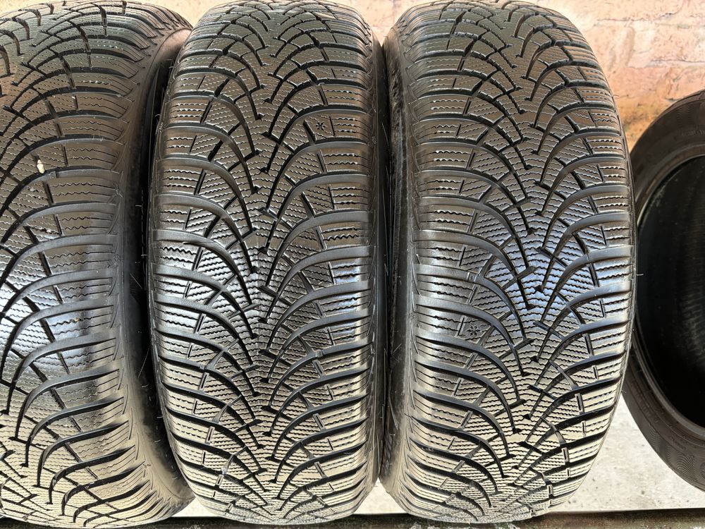 Комплект Зимових шин 195/60R16 Good Year