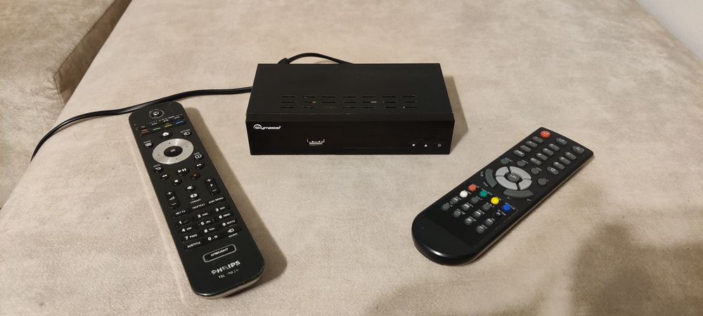 Telewizor Philips 32 cale. Dekoder Skymaster ATB M265