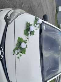 Ozdoba na samochód do ślubu
