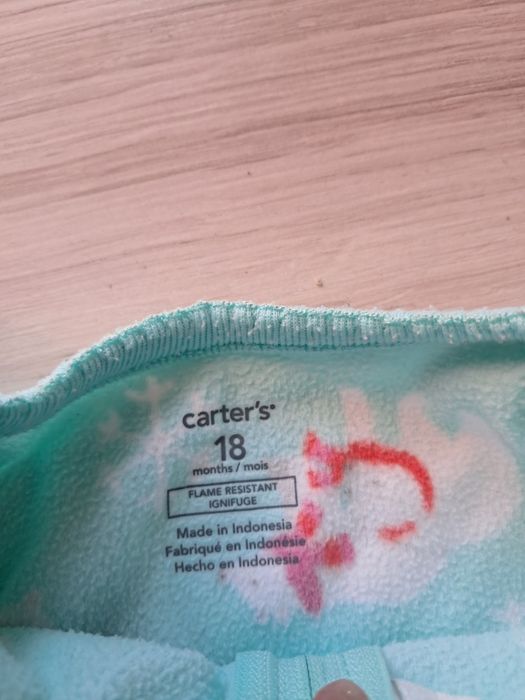 Dziewczęcy pajacyk w zimowy motyw na półtora roku