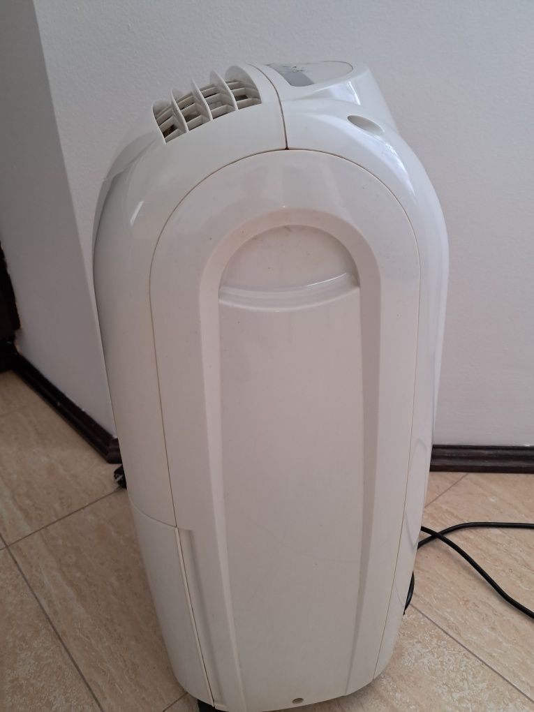 Osuszacz powietrza FRAL DryDigit 20 LCD.