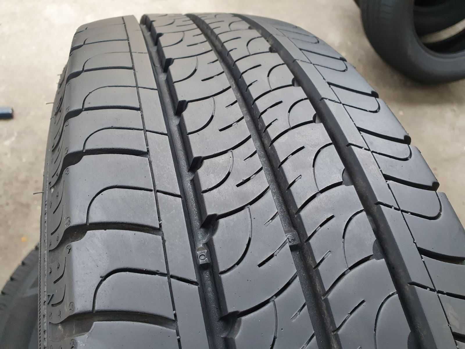 2x Goodyear Efficientgrip Cargo  215/75r16C   8,2mm