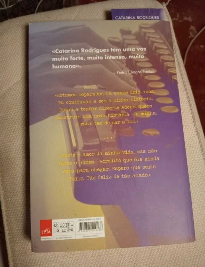 Livro "1001 Coisas Que Nunca Te Disse" - Catarina Rodrigues