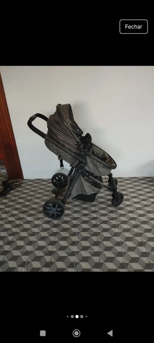 Carro de bebe com ovo e acessórios