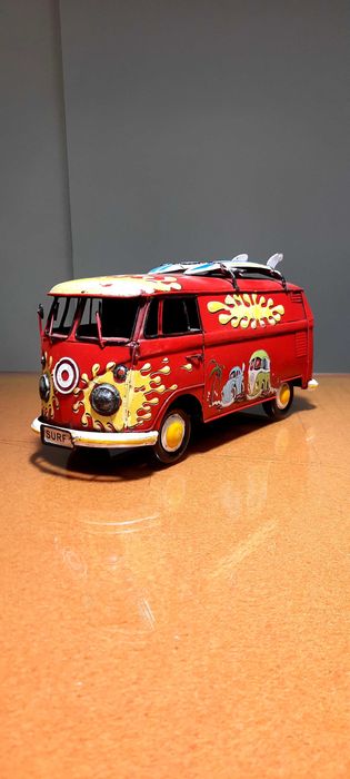 Carrinha Surf em lata