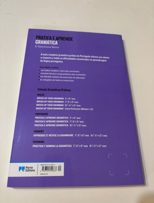 Livro de preparação de gramática para o exame de 9° ano de português