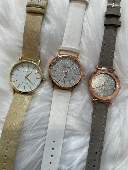 zestaw komplet zegarków złoty szary biały beżowy zegarek