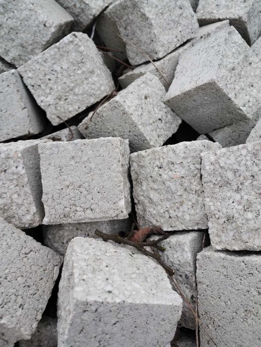 Kostka łupana brukowa Obrzeża