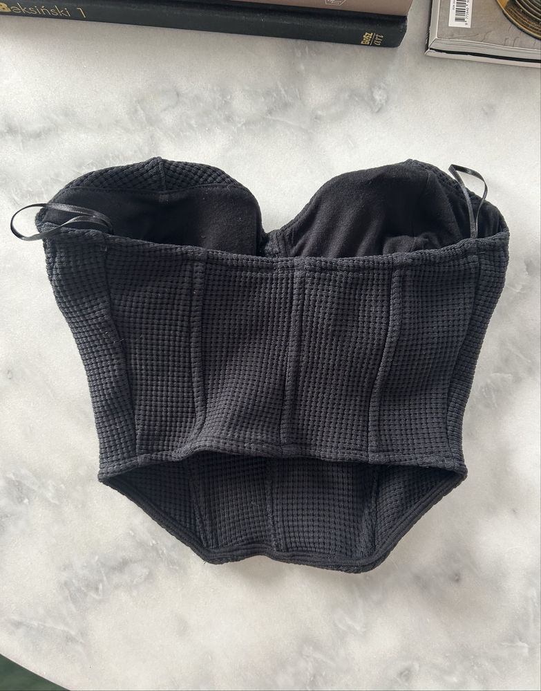 Krótki czarny top bez ramiączek Answear LAB gorset crop top