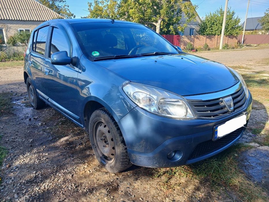 DACIA SANDERO 1.4 бензин 2009 г.