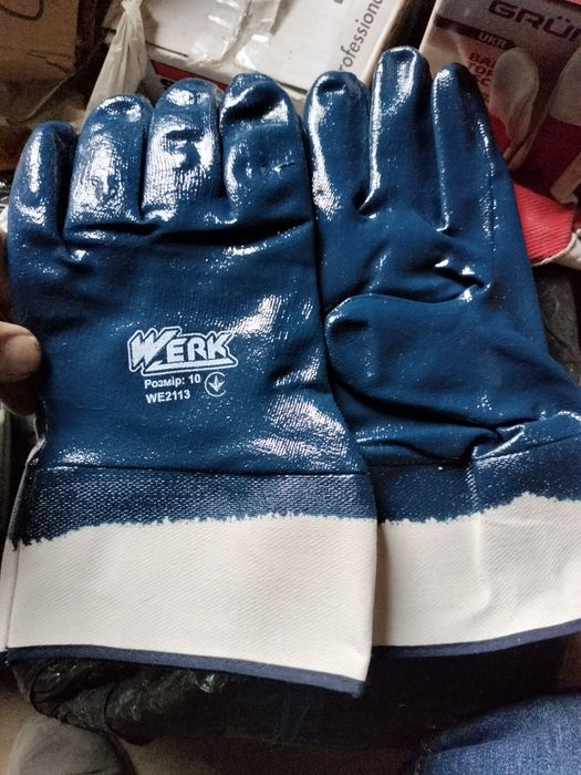 Перчатки рабочие с нитриловым покрытием, синие, щелочные, манжет крага