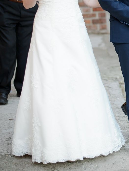 Suknia ślubna w rozmiarze 36-40