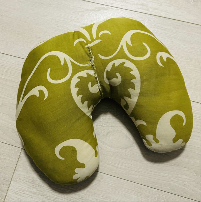 Масажна подушка