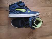 Buty zimowe Kangaroos 37 stan dobry granatowe chlopiece wysoki stan