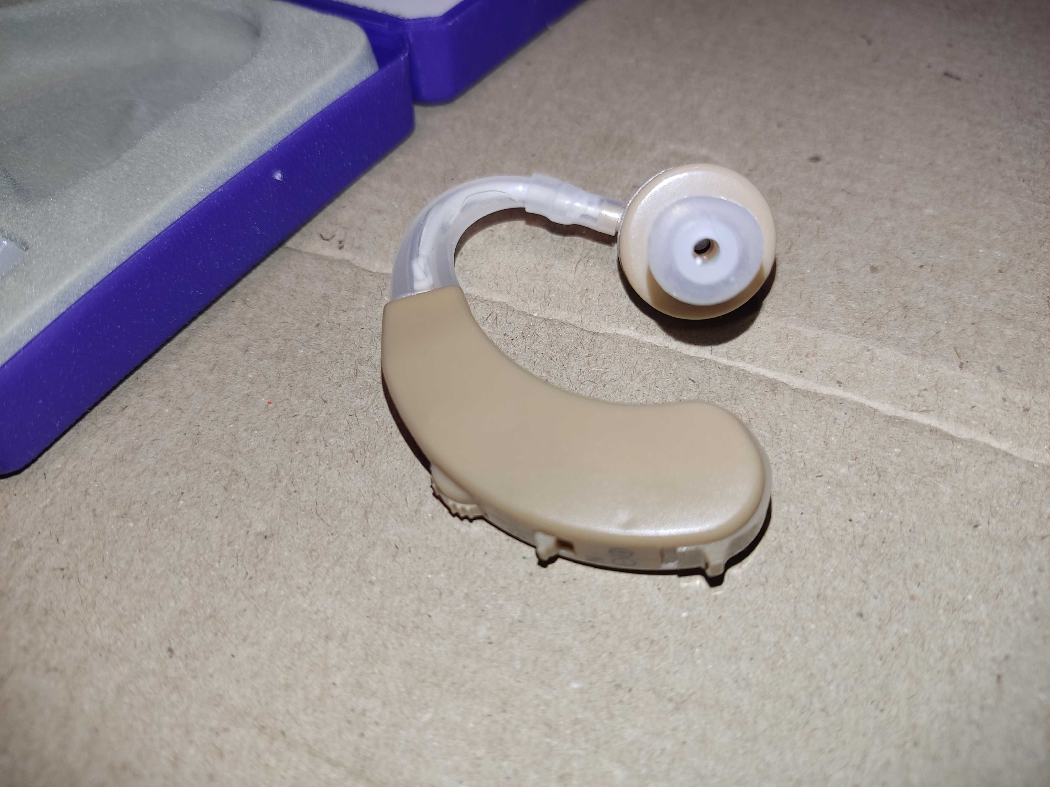 Слуховой апарат усилитель звука ушной