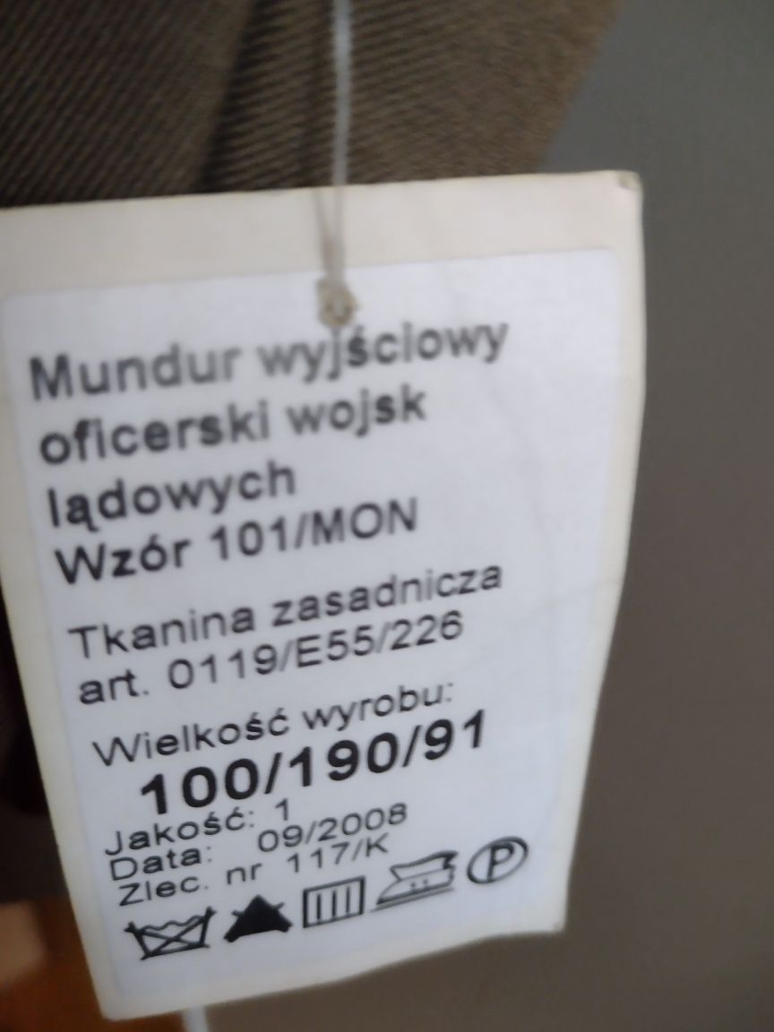 Mundur wyjściowy (sama góra)