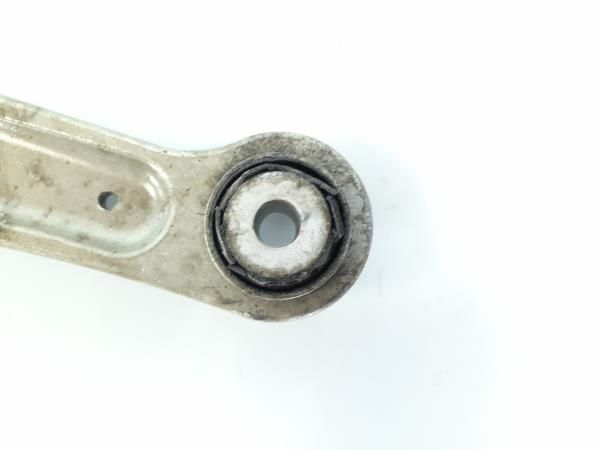 Braço de suspensão trás esquerdo MERCEDES-BENZ Classe C (W204)