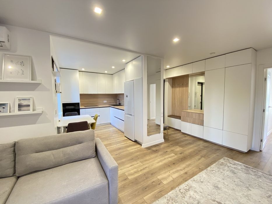 Продам 4к квартиру в Центрі